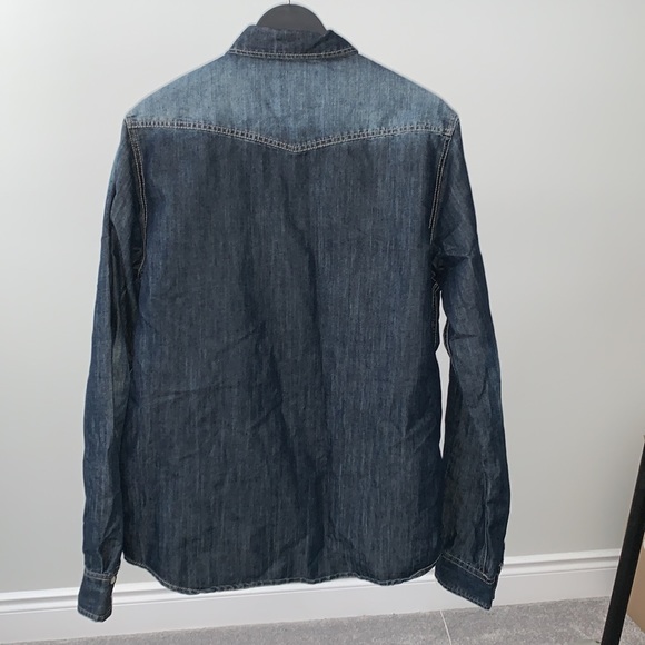 MEN (shirt) - Picture 2 of 3